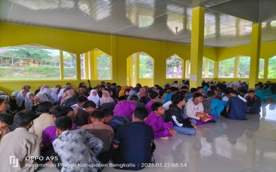 Pasantren Kilat untuk Peserta didik di SMAN 2 Pinggir 2023